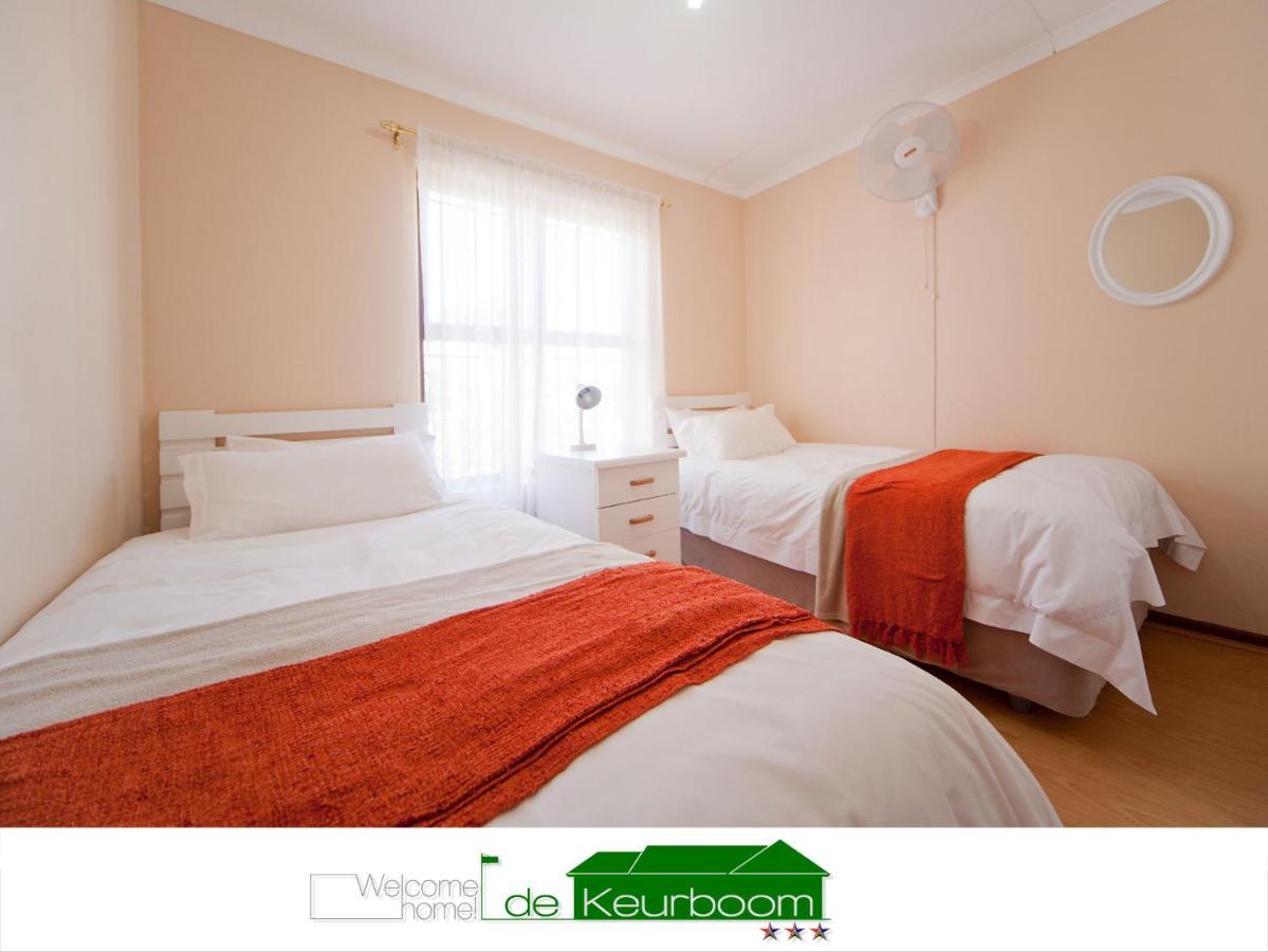 De Keurboom Guesthouse Kuils River Bagian luar foto