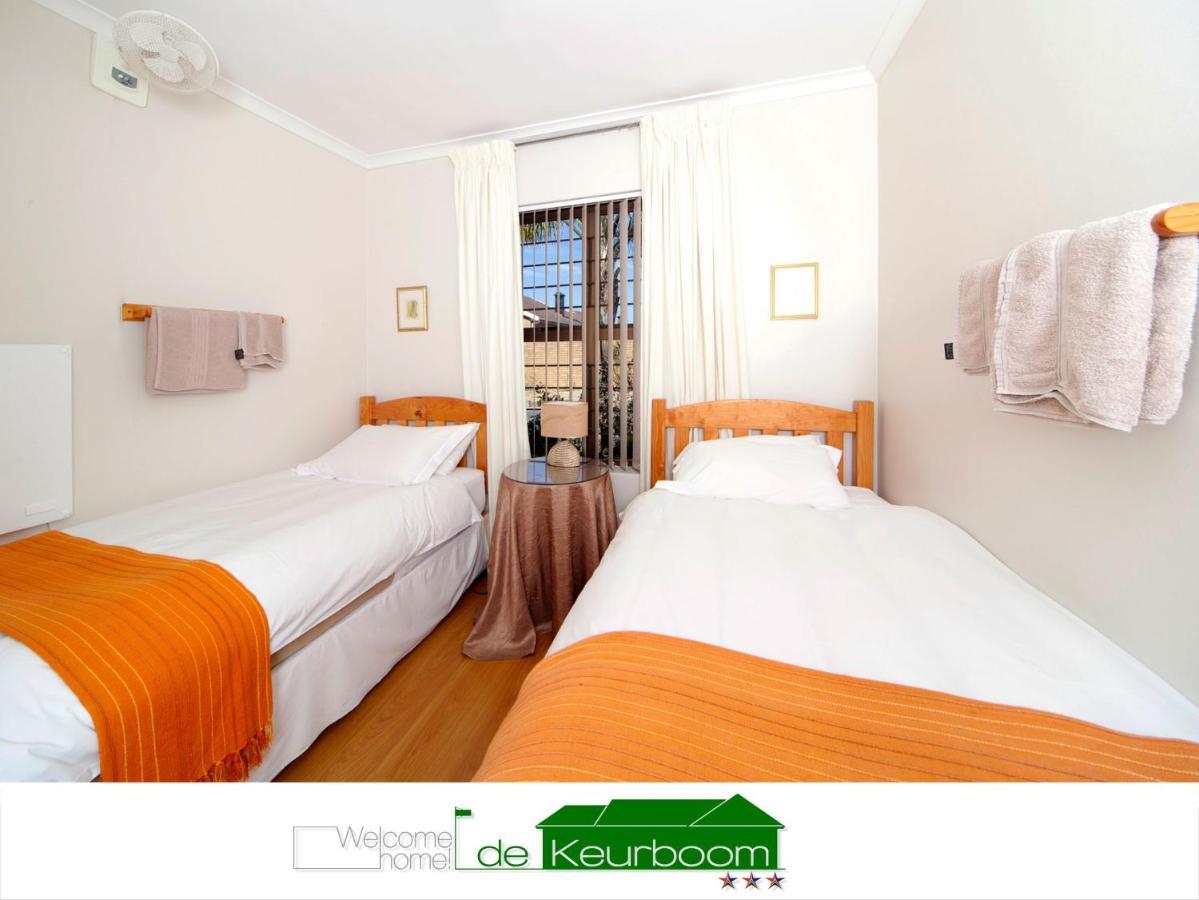 De Keurboom Guesthouse Kuils River Bagian luar foto