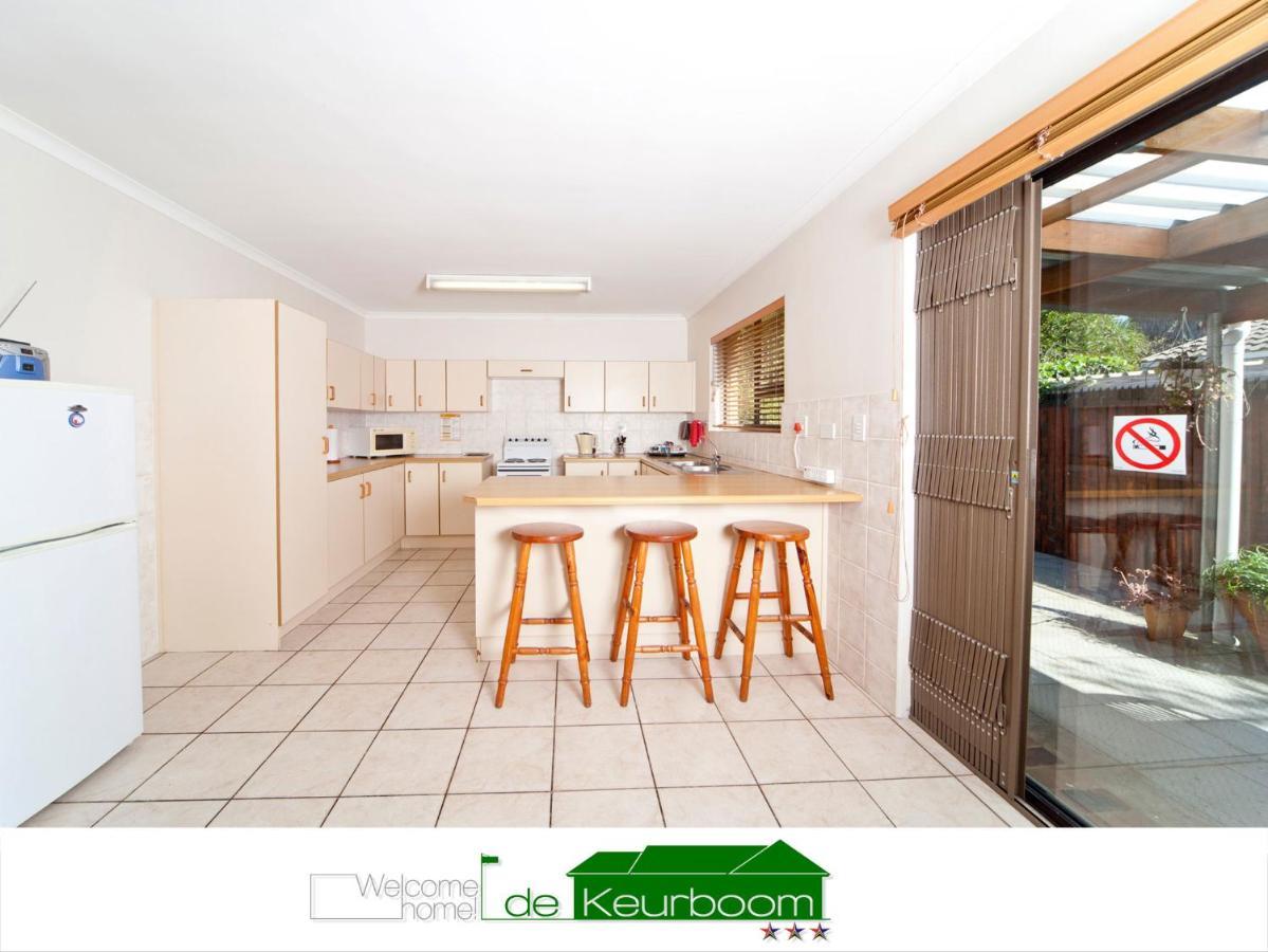 De Keurboom Guesthouse Kuils River Bagian luar foto